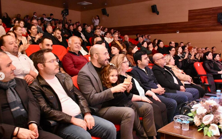 İzmir Devlet Türk Dünyası Topluluğu Deve Güreşi Festivali Açılışı