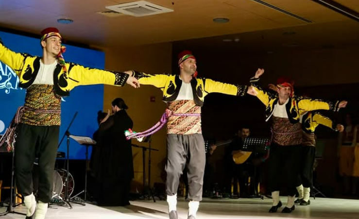 İzmir Devlet Türk Dünyası Topluluğu Deve Güreşi Festivali Açılışı