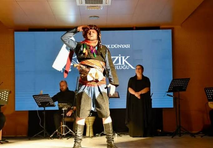 İzmir Devlet Türk Dünyası Topluluğu Deve Güreşi Festivali Açılışı