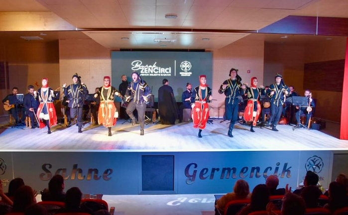 İzmir Devlet Türk Dünyası Topluluğu Deve Güreşi Festivali Açılışı