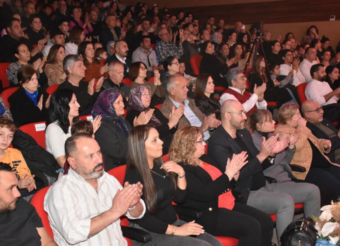 İzmir Devlet Türk Dünyası Topluluğu Anadolu Ezgileri