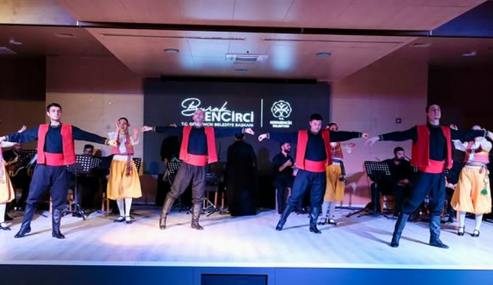 İzmir Devlet Türk Dünyası Topluluğu Deve Güreşi Festivali Açılışı